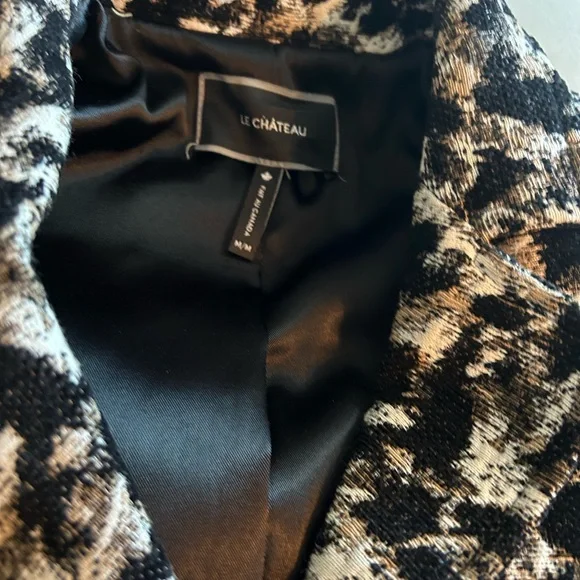 Beautiful leopard jacket - Picture 7 of 9